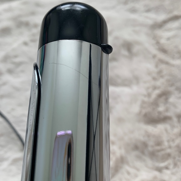 Conair Instant Heat Curling Iron- 1.25" - Picture 9 of 10